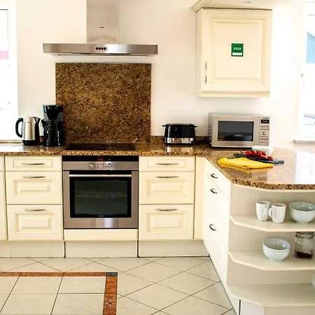 Boardinghouse Neuburg Нойбург-ан-дер-Донау
