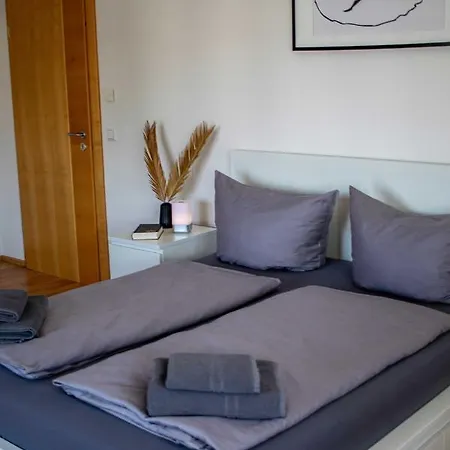 Gasthof Boardinghouse Neuburg