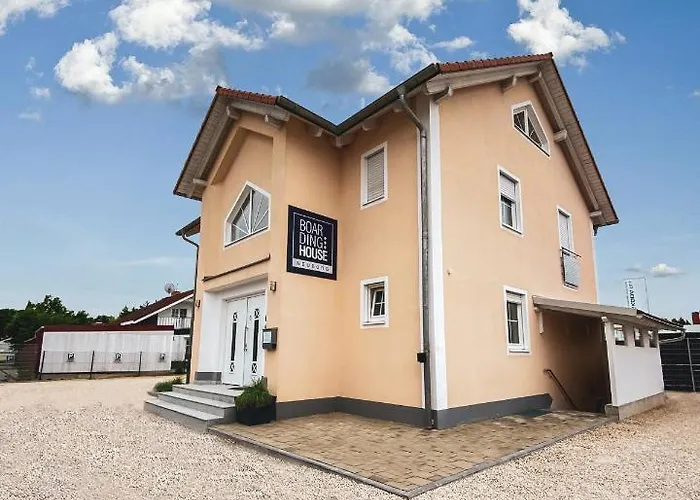 Boardinghouse Neuburg Penzion Neuburg an Der Donau